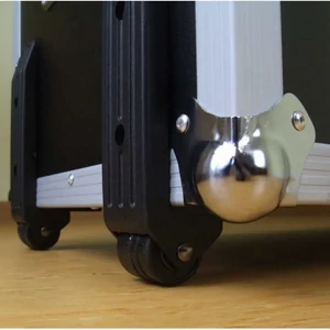 Kép 7/8 - Bőrönd kerék 93x53x220 mm, fekete színben