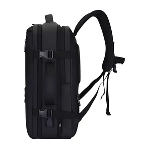 Kép 5/11 - Vízlepergető Laptophátizsák USB Csatlakozóval Sötétkék Színben