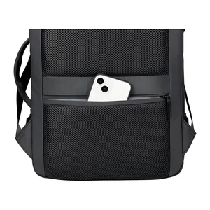 Kép 10/11 - Vízlepergető Laptophátizsák USB Csatlakozóval Sötétkék Színben