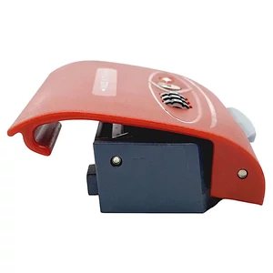 Kép 7/9 - Roncato Light bőrönd TSA számzár, piros színben Kép 7/9 - Roncato Light bőrönd TSA számzár, piros színben