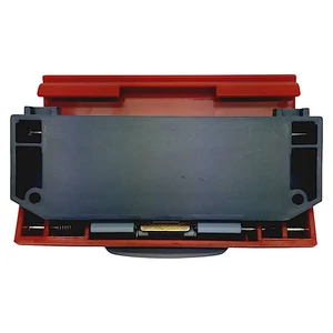 Kép 8/9 - Roncato Light bőrönd TSA számzár, piros színben Kép 8/9 - Roncato Light bőrönd TSA számzár, piros színben